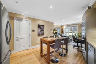 Photo 4: 2053 TRIUMPH Street in Vancouver: Hastings Townhouse for sale (Vancouver East)  : MLS®# R2843061