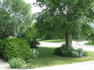 Photo 2: 115 SHIER Drive in Winnipeg: Murray Park Single Family Detached for sale (South Winnipeg)  : MLS®# 2619613