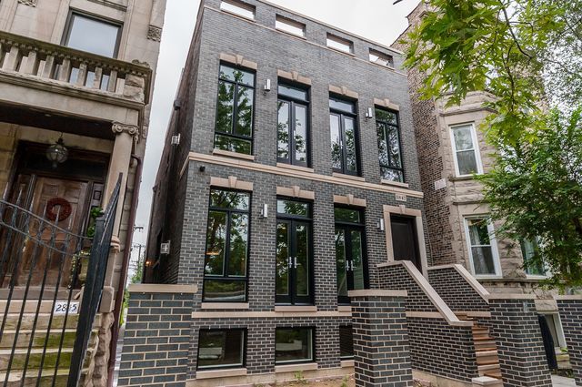Main Photo: 863 Mozart Street in CHICAGO: CHI - West Town Single Family Home for sale ()  : MLS®# 09885025
