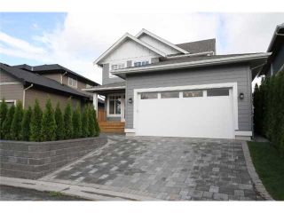 Photo 2: 40882 THE Crescent in Squamish: Garibaldi Highlands House for sale in "UNIVERSITY HEIGHTS" : MLS®# V978277