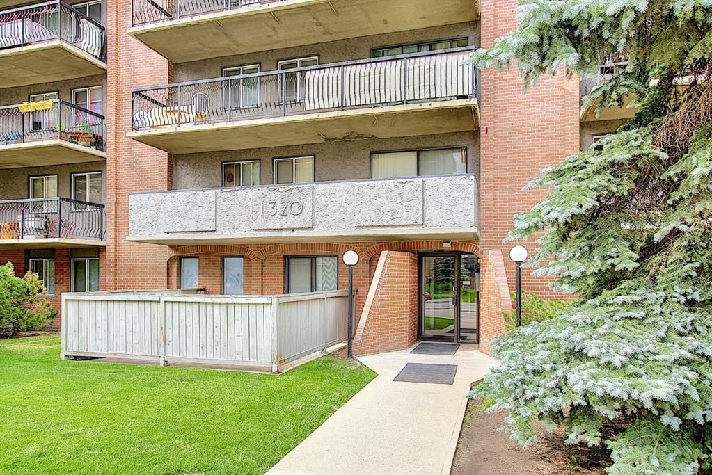Main Photo: 204 1320 12 Avenue SW in Calgary: Beltline Apartment for sale : MLS®# A1128218