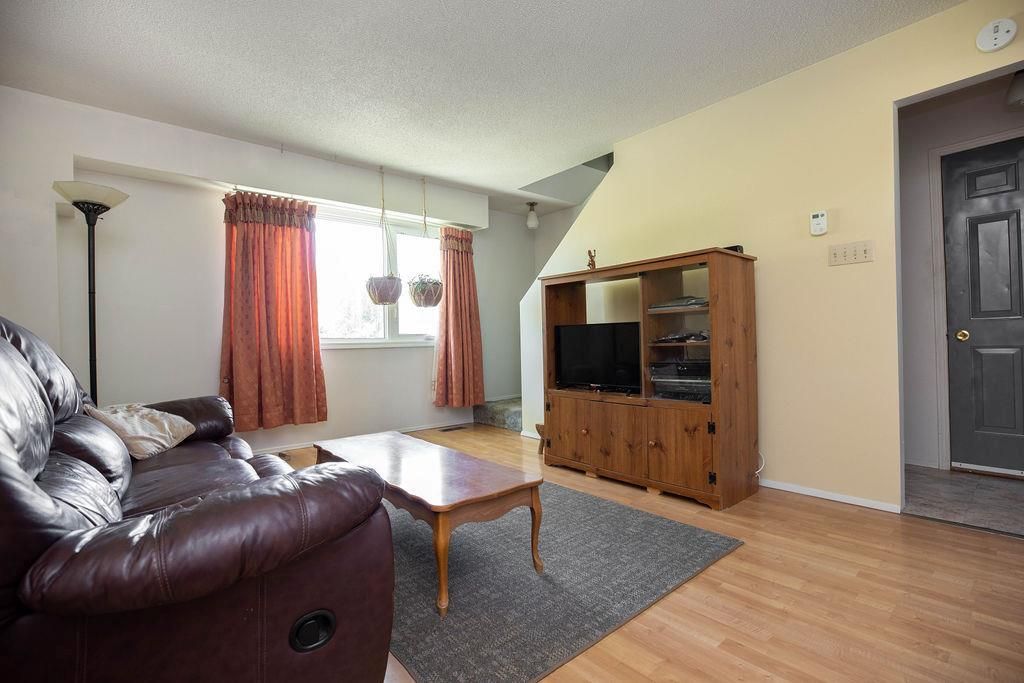 Photo 11: Photos: 80 Le Maire Street in Winnipeg: St Norbert Residential for sale (1Q)  : MLS®# 202022464