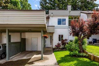 Photo 2: 39 2830 BOURQUIN Crescent in Abbotsford: Central Abbotsford Townhouse for sale in "ABBOTSFORD COURT" : MLS®# R2459039