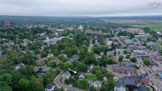 Photo 3: 11 Locust Avenue in Wolfville: Kings County Residential for sale (Annapolis Valley)  : MLS®# 202319197