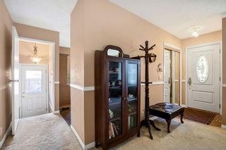 Photo 3: 224 Bernard Mews NW in Calgary: Beddington Heights Detached for sale : MLS®# A2004484