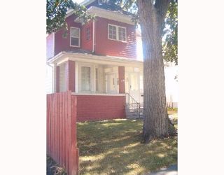 Photo 2: 150 TRAVERSE Avenue in WINNIPEG: St Boniface Single Family Detached for sale (South East Winnipeg)  : MLS®# 2716495