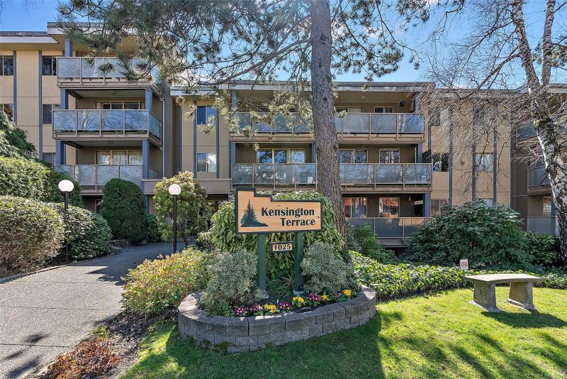 FEATURED LISTING: 305 - 1025 Inverness Rd Saanich
