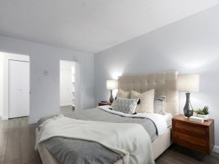 Photo 16: 303 1550 MARINER WALK in Vancouver: False Creek Condo for sale in "Mariner Point" (Vancouver West)  : MLS®# R2441807