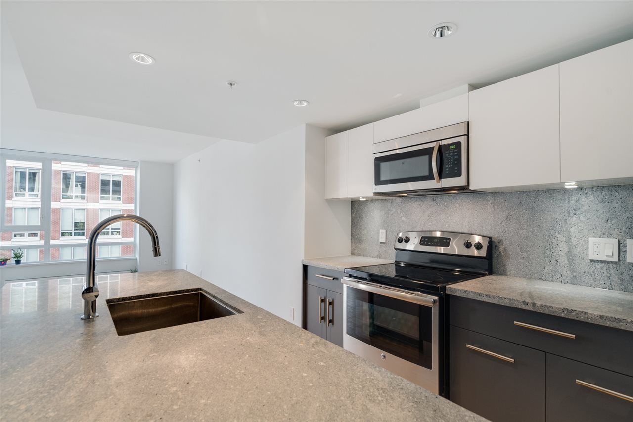 Main Photo: Videos: 708 188 KEEFER Street in Vancouver: Downtown VE Condo for sale in "188 KEEFER BY WESTBANK" (Vancouver East)  : MLS®# R2212683