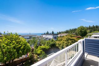 Photo 12: 14772 GOGGS Avenue: White Rock House for sale in "Hillside" (South Surrey White Rock)  : MLS®# R2891161