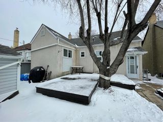 Photo 31: 926 Dominion Street in Winnipeg: Sargent Park Residential for sale (5C)  : MLS®# 202208610