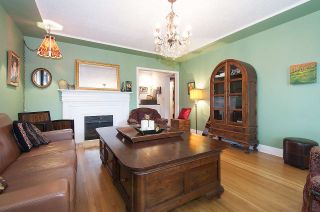 Photo 3: 2486 ETON Street in Vancouver: Hastings East House for sale (Vancouver East)  : MLS®# R2082882