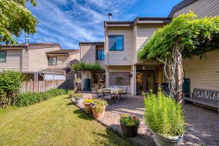 Photo 2: 7281 QUATSINO Drive in Vancouver: Champlain Heights Townhouse for sale in "Solar West- 2" (Vancouver East)  : MLS®# R2702300