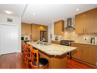 Photo 3: 201 16483 64 Avenue in Surrey: Cloverdale BC Condo for sale in "St. Andrews at Northview" (Cloverdale)  : MLS®# F1426166