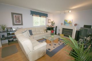 Photo 12:  in Vancouver: Home for sale : MLS®# v818804