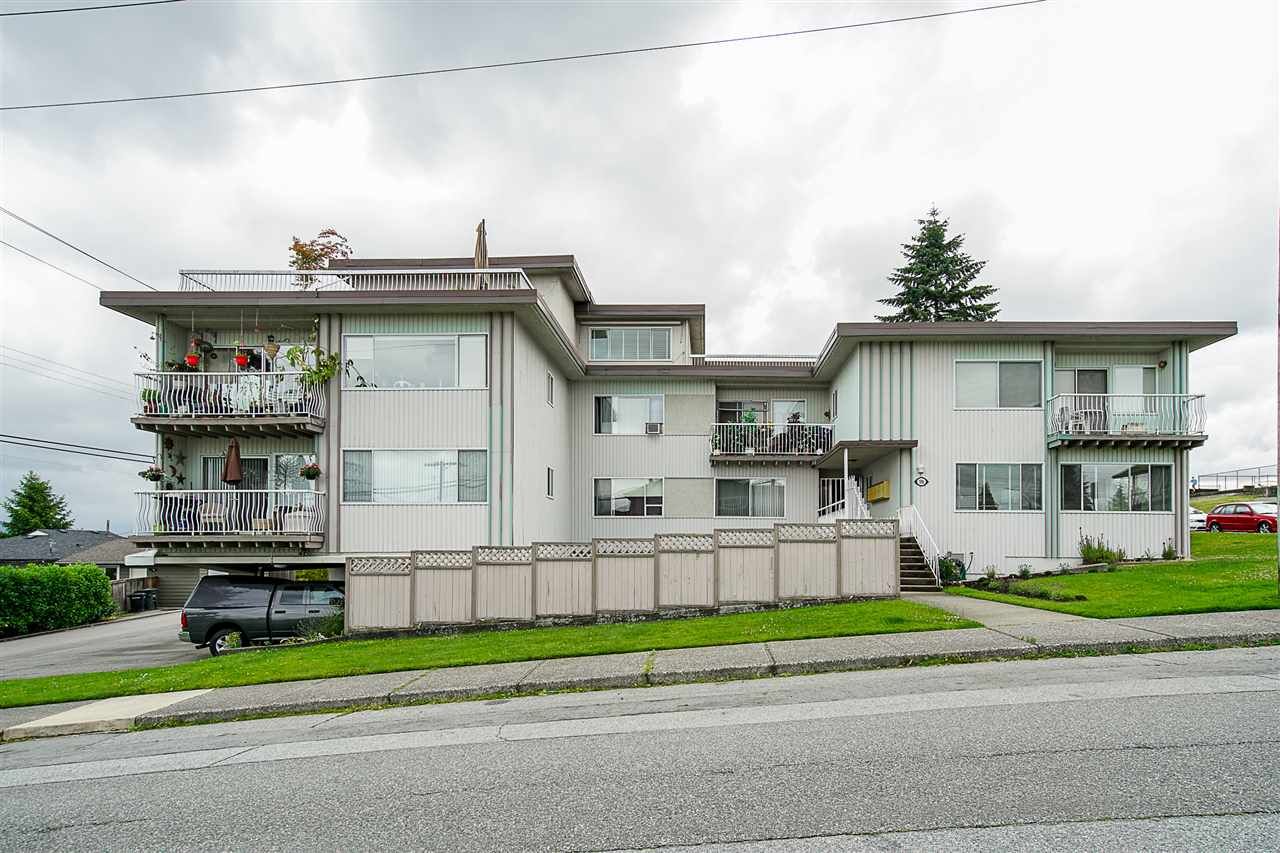 Main Photo: 204 550 N ESMOND Avenue in Burnaby: Vancouver Heights Condo for sale in "HARBOUR VIEW TERRACE LTD" (Burnaby North)  : MLS®# R2306964