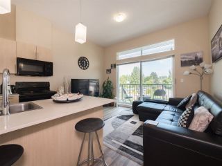 Photo 2: 421 2565 CAMPBELL Avenue in Abbotsford: Central Abbotsford Condo for sale in "Abacus" : MLS®# R2266079