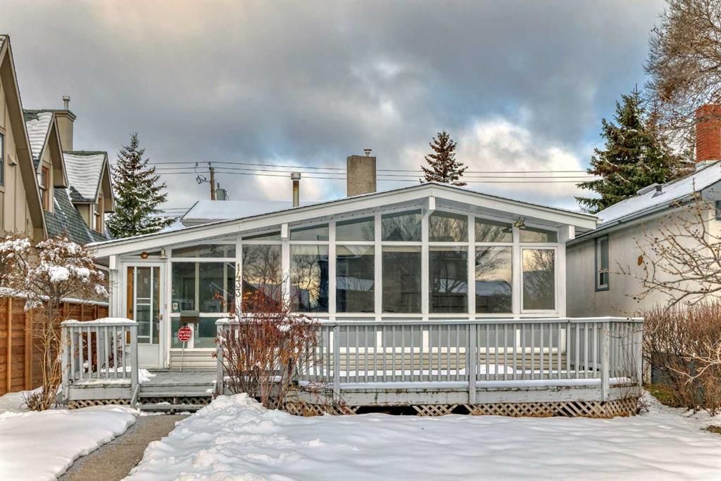 Main Photo: 1433 7 Street NW in Calgary: Rosedale Detached for sale : MLS®# A2120706