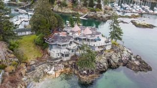 Photo 4: 5806 EAGLE Island in West Vancouver: Eagle Harbour House for sale in "EAGLE ISLAND" : MLS®# R2715436