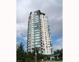 Photo 1: 206 4505 HAZEL Street in Burnaby: Forest Glen BS Condo for sale in "THE DYNASTY" (Burnaby South)  : MLS®# V730844