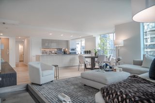 Photo 2: 1101 717 JERVIS Street in Vancouver: West End VW Condo for sale (Vancouver West)  : MLS®# R2850596