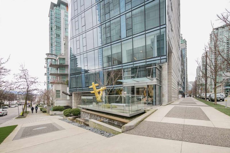 FEATURED LISTING: 304 - 1477 Pender Streets Vancouver