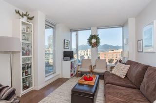 Photo 4: 1106 550 TAYLOR Street in Vancouver: Downtown VW Condo for sale in "THE TAYLOR" (Vancouver West)  : MLS®# R2335310