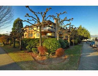 Photo 1: 203 215 N TEMPLETON Drive in Vancouver: Hastings Condo for sale in "PORTO VISTA" (Vancouver East)  : MLS®# V797867