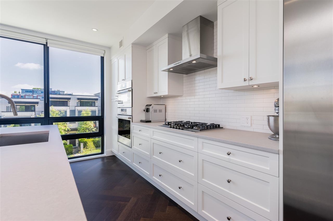 Photo 11: Photos: 206 633 W KING EDWARD Avenue in Vancouver: Cambie Condo for sale in "Amber by Aragon" (Vancouver West)  : MLS®# R2581799