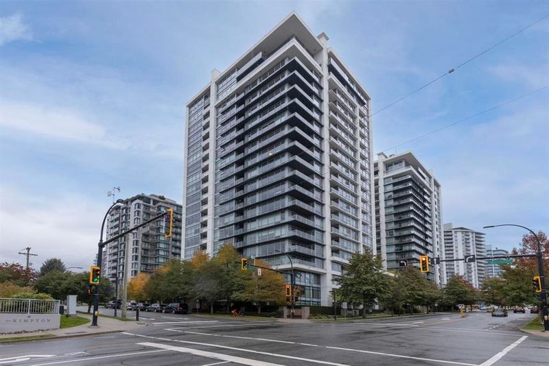 FEATURED LISTING: 601 - 1320 CHESTERFIELD Avenue North Vancouver