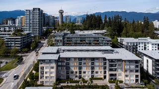 Main Photo: 313 9877 UNIVERSITY Crescent in Burnaby: Simon Fraser Univer. Condo for sale (Burnaby North)  : MLS®# R2889345