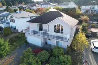 Photo 1: 2153 Woodthrush Pl in Nanaimo: Na University District House for sale : MLS®# 918790