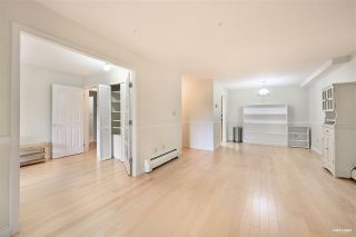 Photo 6: 309 2320 W 40TH Avenue in Vancouver: Kerrisdale Condo for sale in "Manor Gardens" (Vancouver West)  : MLS®# R2519001