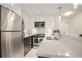 Photo 1: 606 160 W 3RD Street in North Vancouver: Lower Lonsdale Condo for sale in "ENVY" : MLS®# V1124166