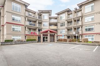 Photo 3: 406 2515 PARK Drive in Abbotsford: Abbotsford East Condo for sale in "VIVA ON THE PARK" : MLS®# R2771845