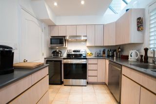 Photo 16: 2602 POINT GREY Road in Vancouver: Kitsilano Townhouse for sale (Vancouver West)  : MLS®# R2520688