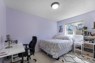 Photo 35: 33 Simcoe Circle SW in Calgary: Signal Hill Detached for sale : MLS®# A2053869