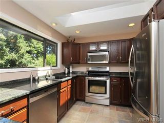 Photo 7: 4401 Robinwood Dr in VICTORIA: SE Gordon Head House for sale (Saanich East)  : MLS®# 676745