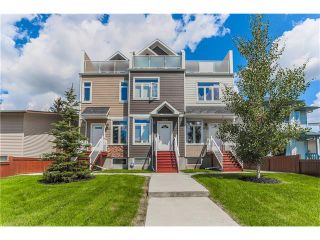 Photo 1: 4510 73 Street NW in Calgary: Bowness House for sale : MLS®# C4079491