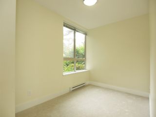 Photo 9: 102 7418 BYRNEPARK Walk in Burnaby: South Slope Condo for sale in "GREEN" (Burnaby South)  : MLS®# R2072902