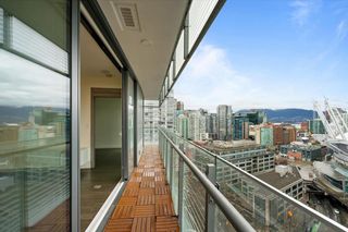 Photo 6: 2206 89 NELSON Street in Vancouver: Yaletown Condo for sale in "THE ARC" (Vancouver West)  : MLS®# R2867588