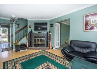Photo 13: 12477 77A Avenue in Surrey: West Newton House for sale in "Strawberry Hill" : MLS®# R2206395