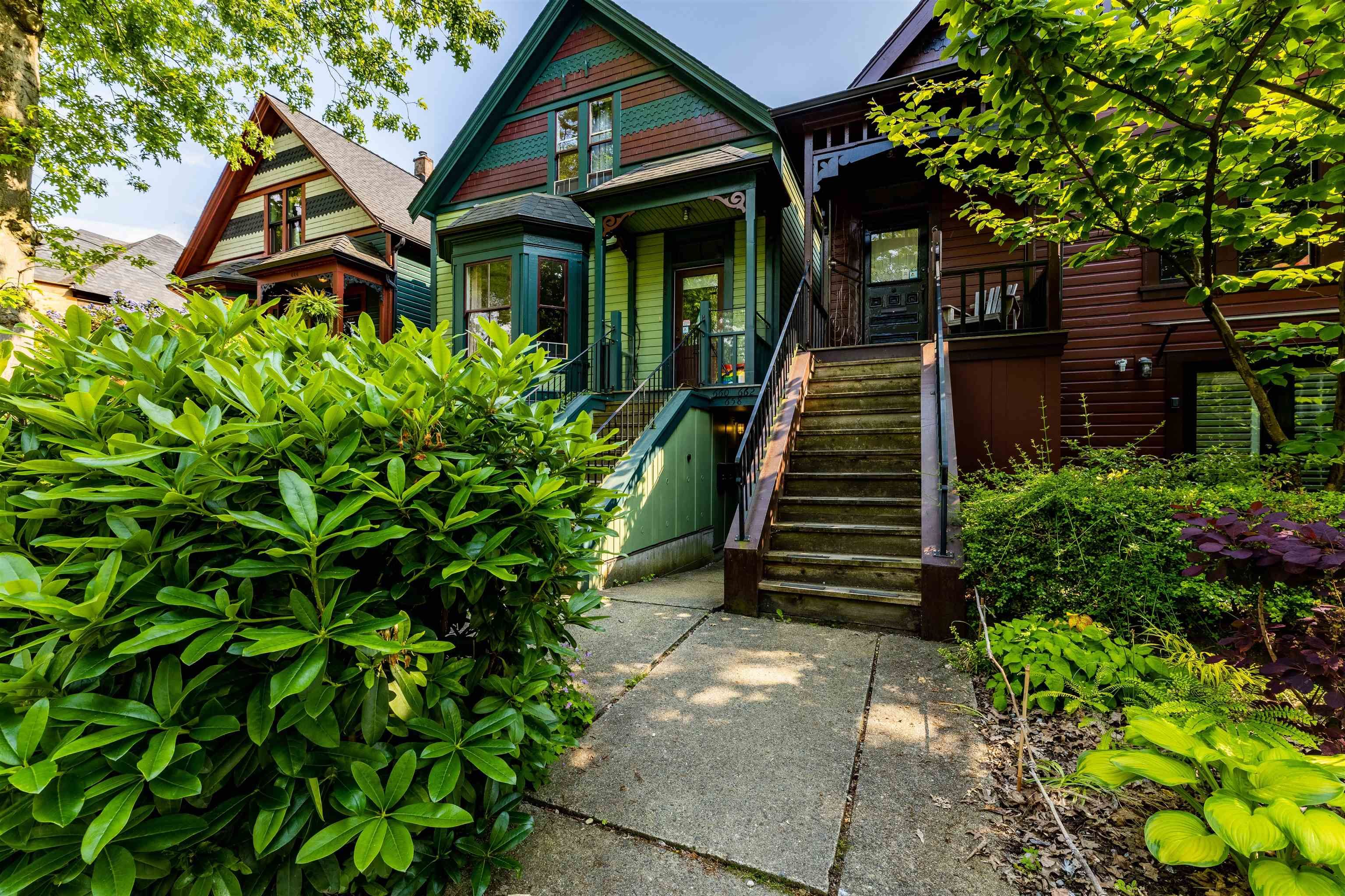 Main Photo: 660 E GEORGIA Street in Vancouver: Strathcona Townhouse for sale (Vancouver East)  : MLS®# R2700509