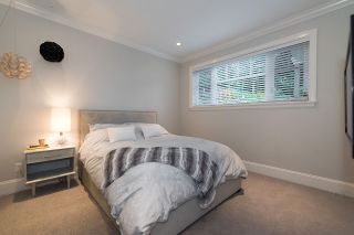 Photo 17: 939 INGLEWOOD Avenue in West Vancouver: Sentinel Hill House for sale in "Sentinel Hill" : MLS®# R2143743