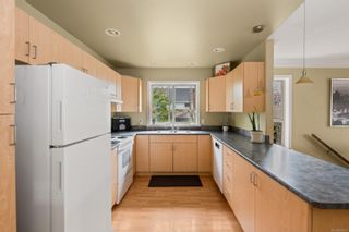 Photo 7: 477 Sturdee St in Esquimalt: Es Saxe Point Half Duplex for sale : MLS®# 902823