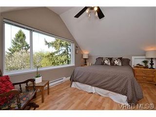 Photo 7: 1456 Edgeware Rd in VICTORIA: Vi Oaklands House for sale (Victoria)  : MLS®# 603241