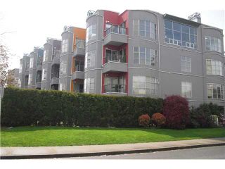 Photo 1: 204 2216 W 3RD Avenue in Vancouver: Kitsilano Condo for sale (Vancouver West)  : MLS®# V825816