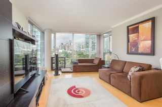 Photo 3: 908 1033 MARINASIDE Crescent in Vancouver: Yaletown Condo for sale in "QUAYWEST" (Vancouver West)  : MLS®# R2615852