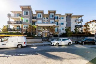 Photo 1: 105 19940 BRYDON Crescent in Langley: Langley City Condo for sale in "Brydon Green" : MLS®# R2722328