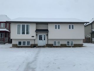 Photo 1: 1117 25 W STREET Street in Wainwright: House for sale : MLS®# A1166973